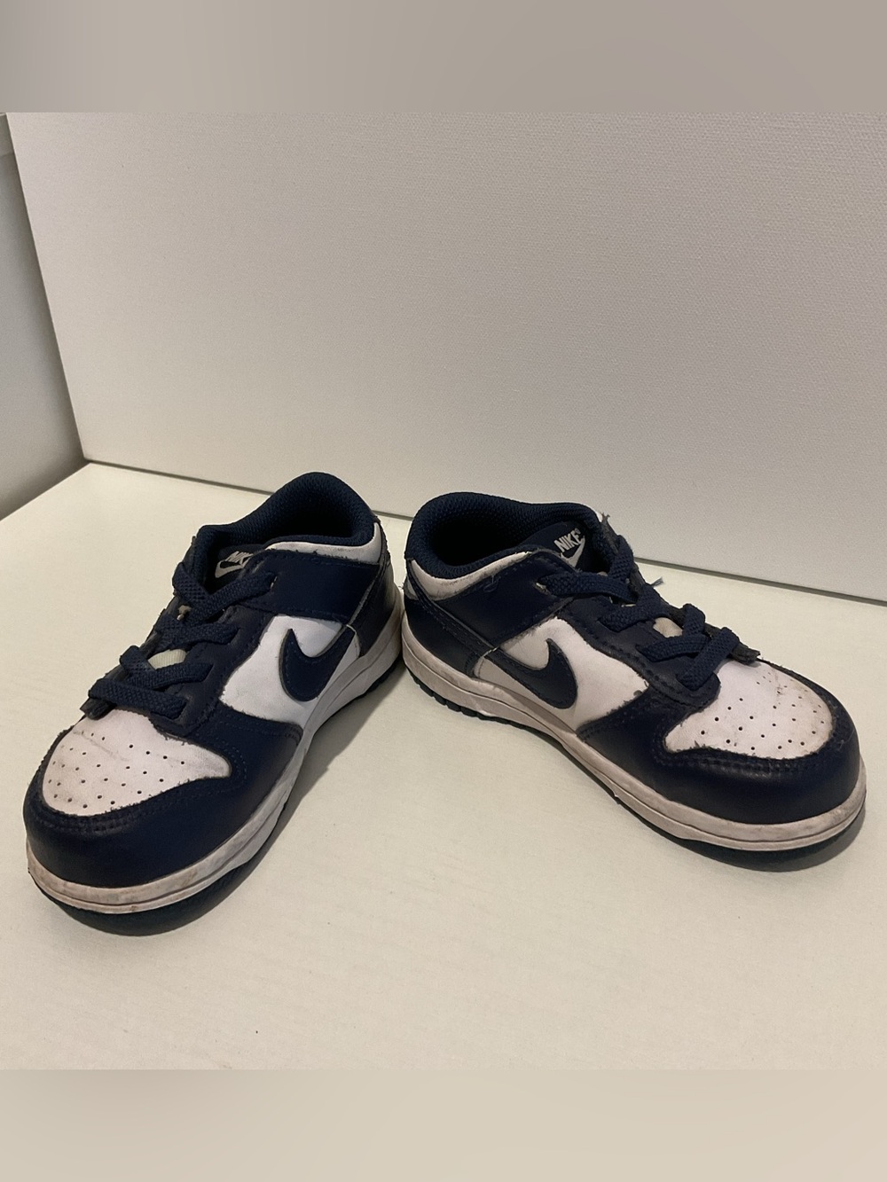 Nike Kids Navy and White Low-Top Sneakers